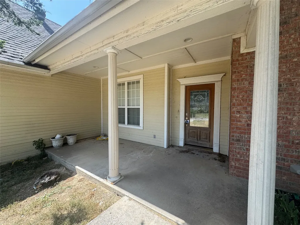 201 E Collom Street Decatur TX 76234
