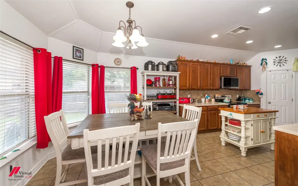 2302 Tallgrass Bossier City LA 71111