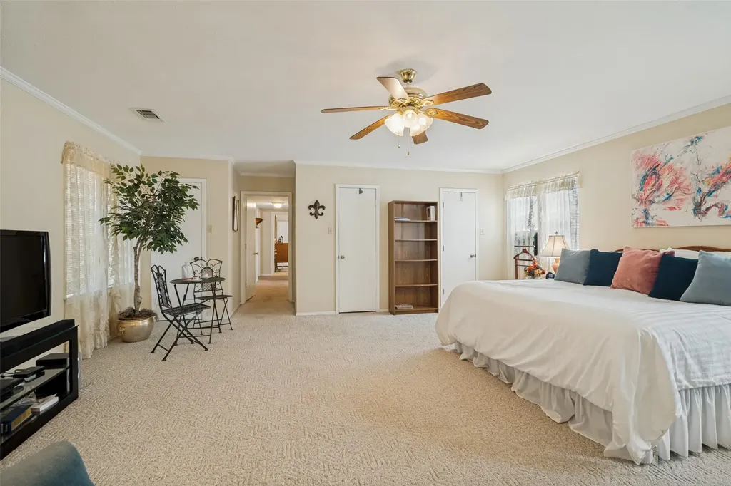 1505 Bonham Street Commerce TX 75428