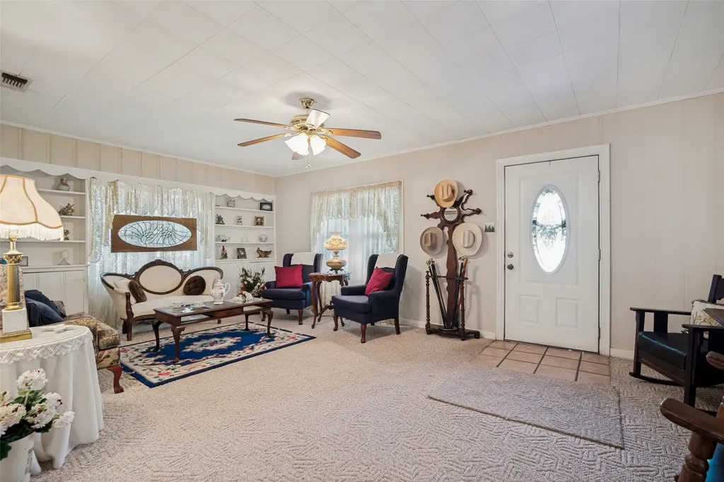 1505 Bonham Street Commerce TX 75428