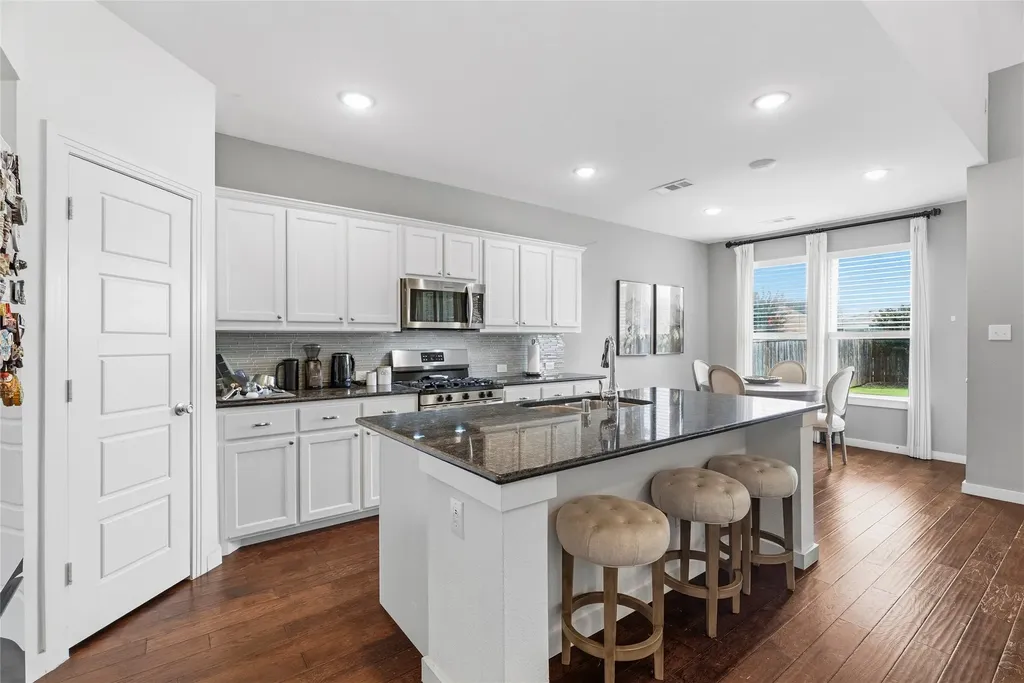 1816 Settlement Way Aubrey TX 76227