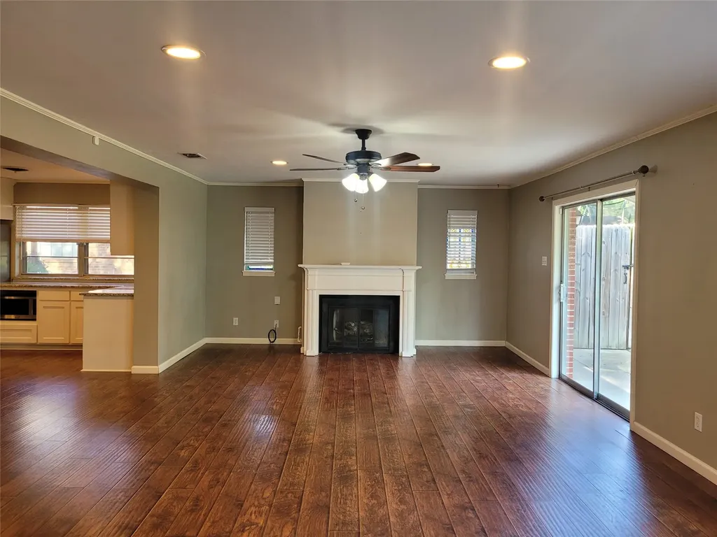 2840 Hubbard Paris TX 75460