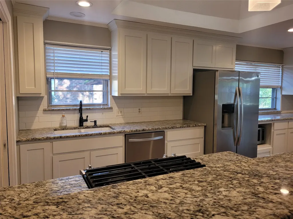 2840 Hubbard Paris TX 75460
