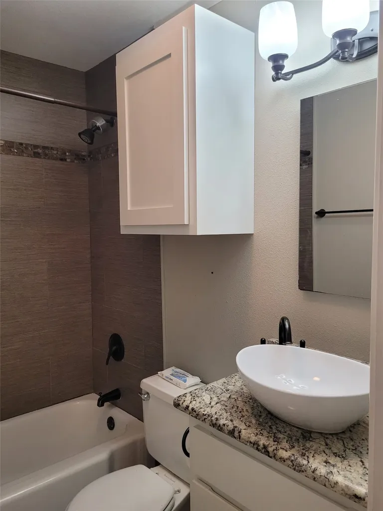 2840 Hubbard Paris TX 75460