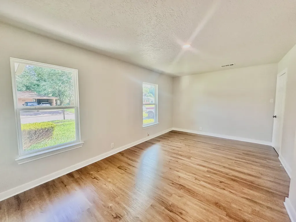 1717 Morningside Drive Gainesville TX 76240
