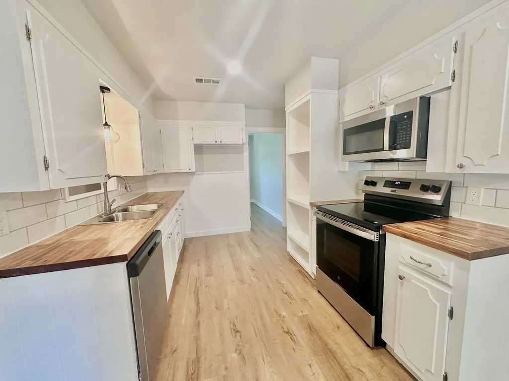 1717 Morningside Drive Gainesville TX 76240