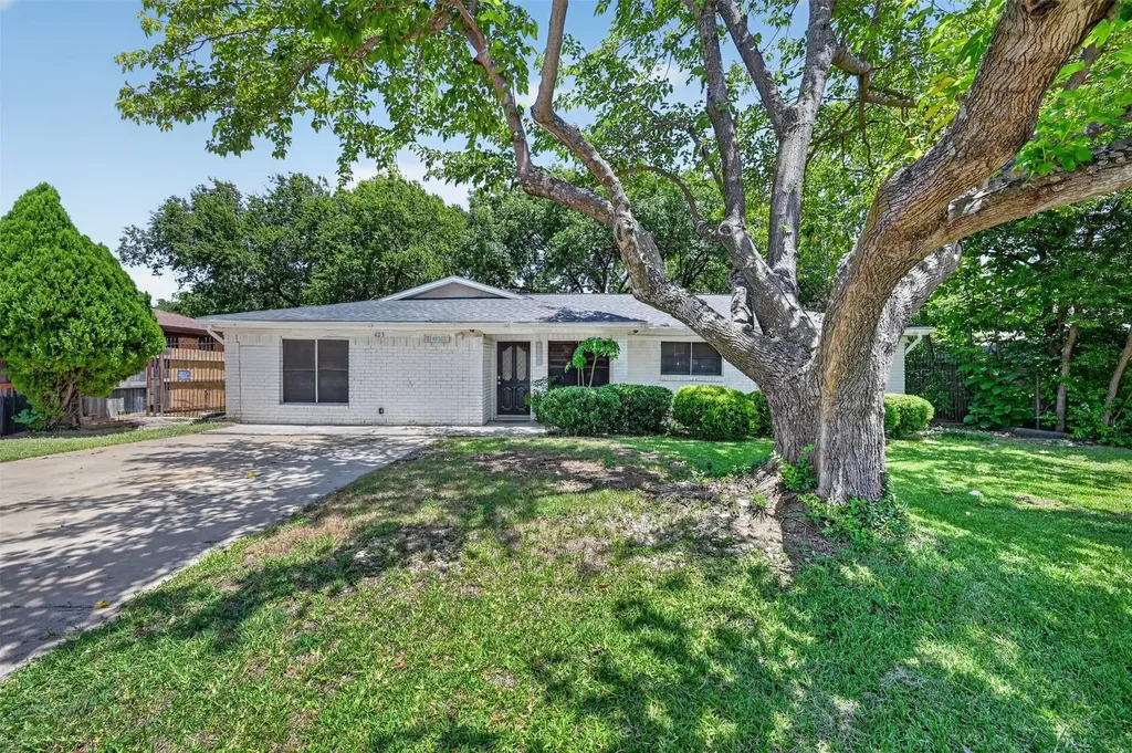 423 Mckown Drive Mansfield TX 76063
