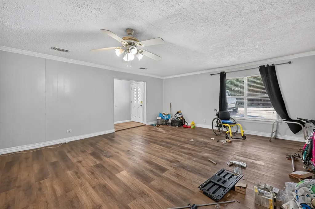 423 Mckown Drive Mansfield TX 76063