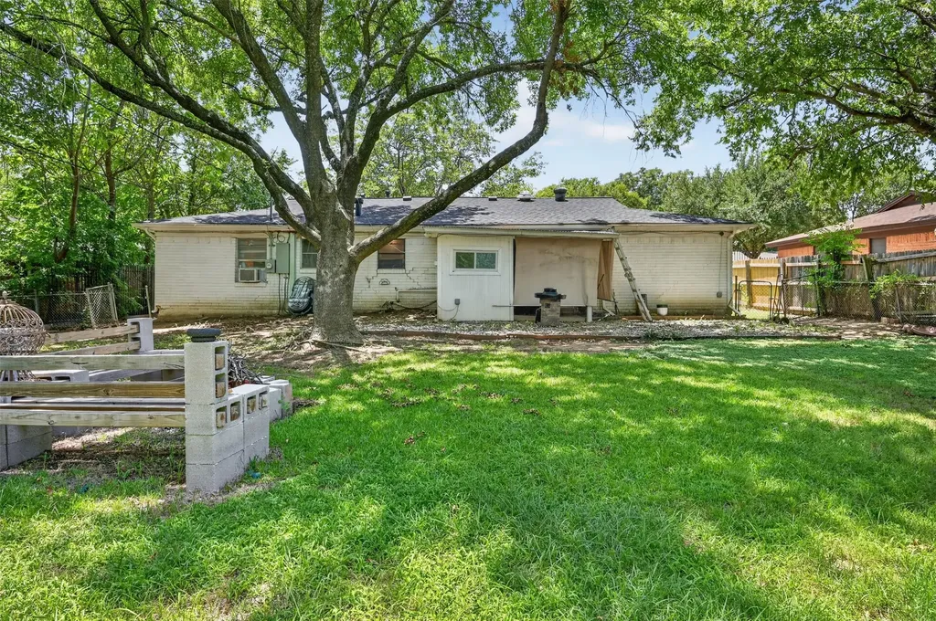 423 Mckown Drive Mansfield TX 76063