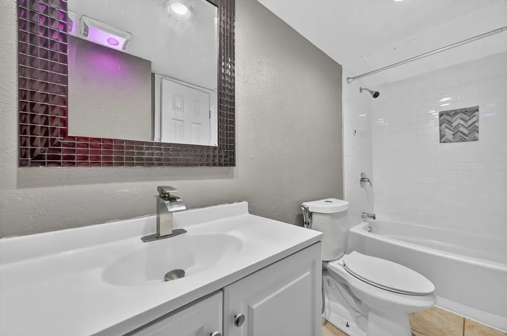 704 Levelland Drive Arlington TX 76017