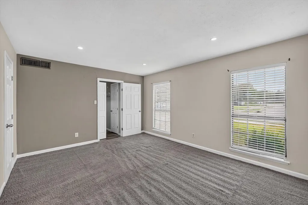 704 Levelland Drive Arlington TX 76017