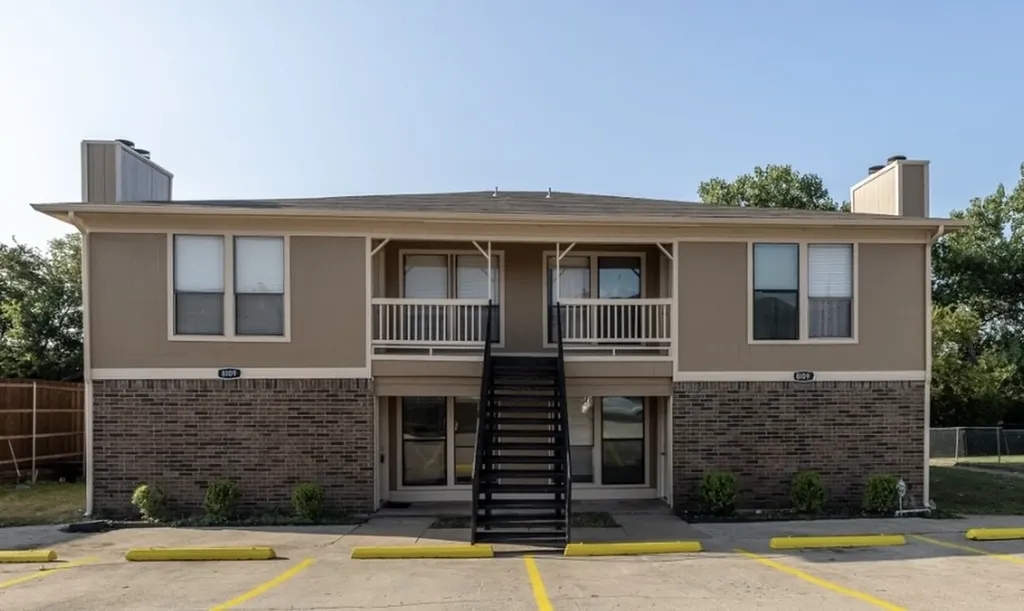 8109 Foxfire Lane White Settlement TX 76108