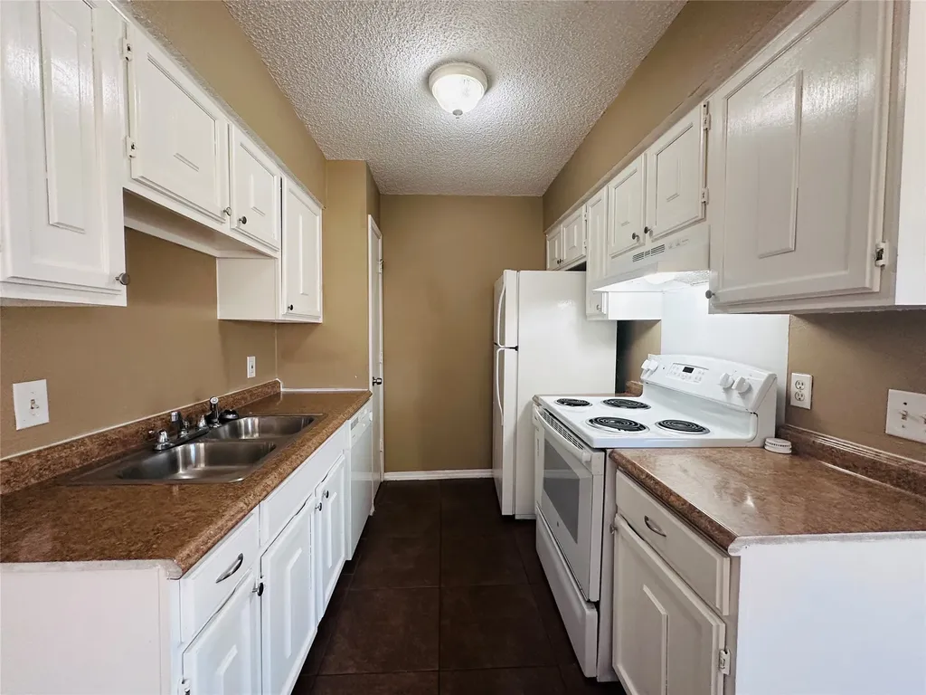 8109 Foxfire Lane White Settlement TX 76108