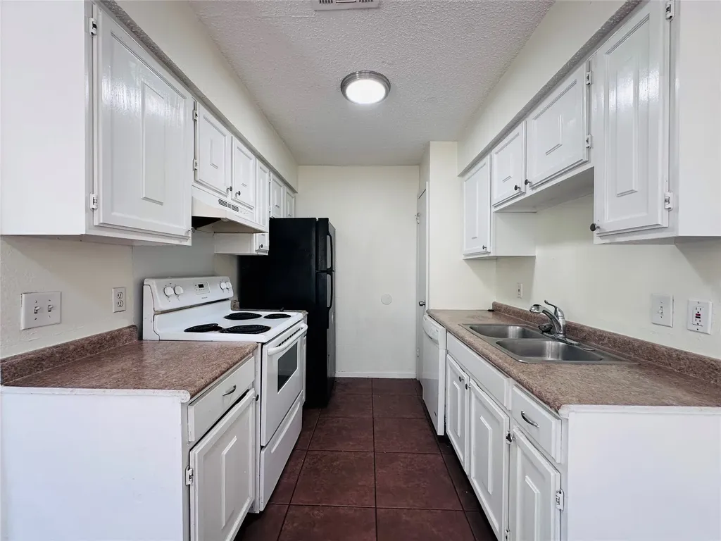 8109 Foxfire Lane White Settlement TX 76108