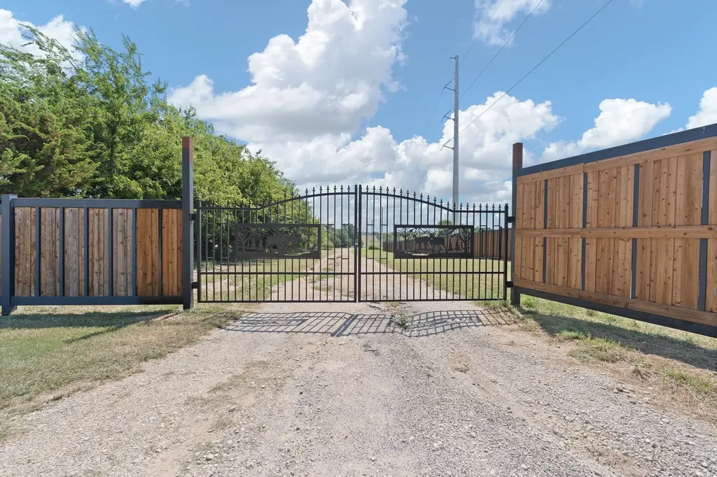 2980 Fm 920 Weatherford TX 76088
