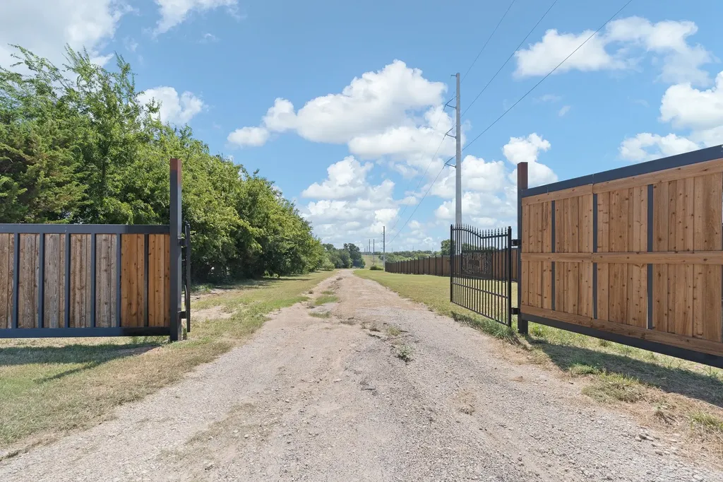 2980 Fm 920 Weatherford TX 76088