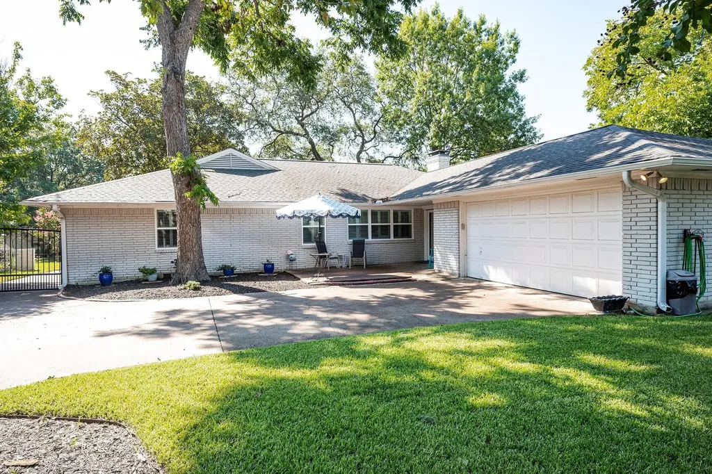 6207 Berwyn Lane Dallas TX 75214
