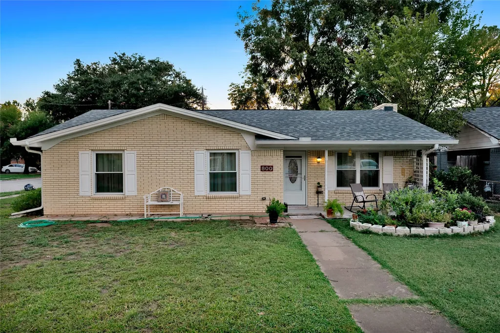 800 Patricia Street Irving TX 75060