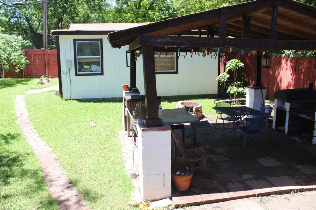 109 Brunswick Lane Mesquite TX 75149