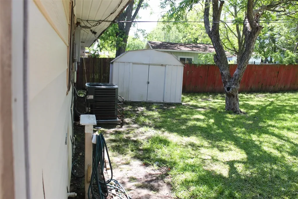 109 Brunswick Lane Mesquite TX 75149