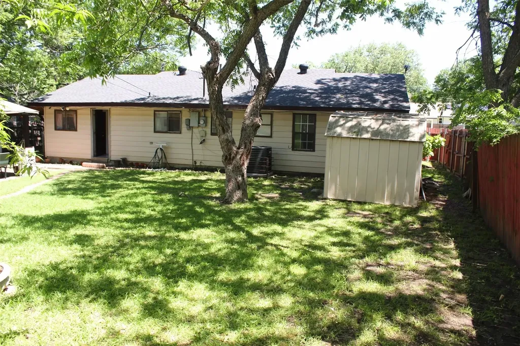 109 Brunswick Lane Mesquite TX 75149
