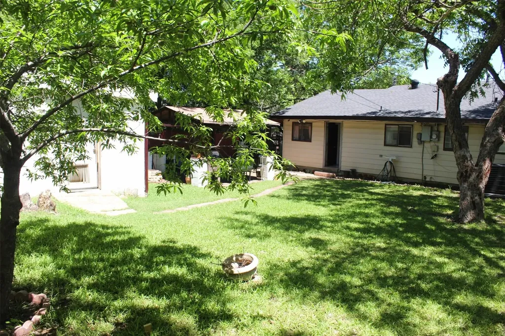 109 Brunswick Lane Mesquite TX 75149