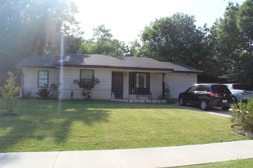 109 Brunswick Lane Mesquite TX 75149