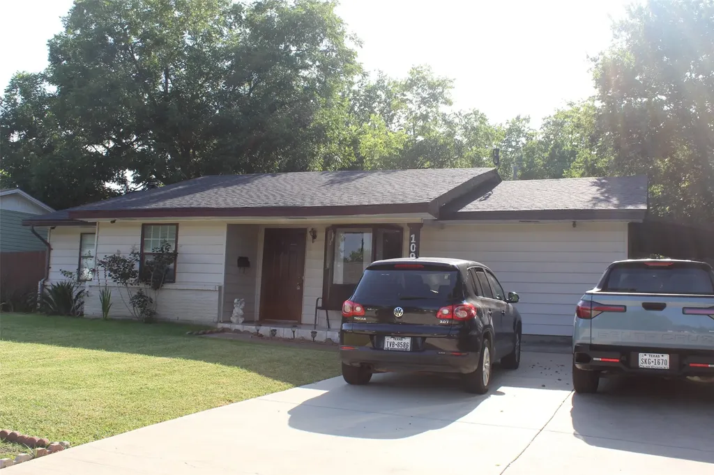 109 Brunswick Lane Mesquite TX 75149