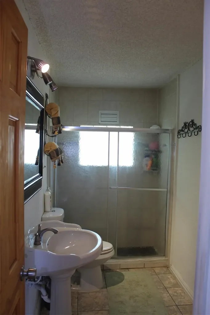 109 Brunswick Lane Mesquite TX 75149