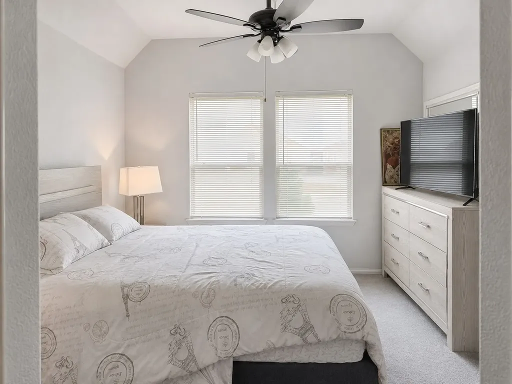 1012 Bessie Desoto TX 75115
