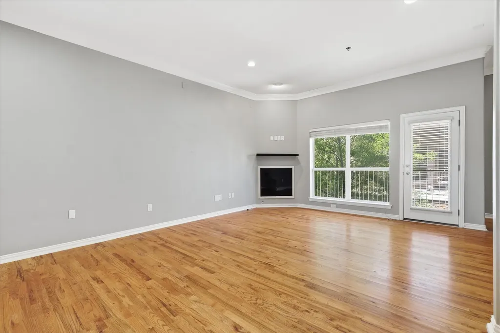 3111 Cedarplaza Lane Dallas TX 75235
