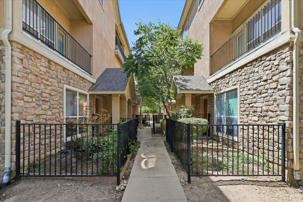 3111 Cedarplaza Lane Dallas TX 75235