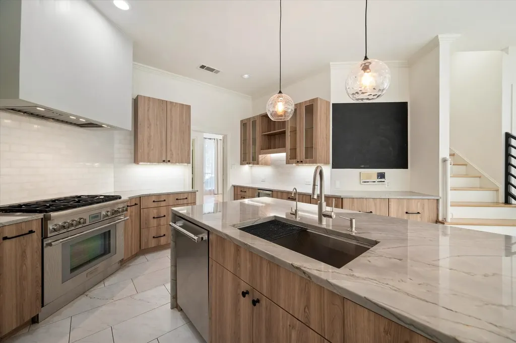1004 Chimney Hill Trail Southlake TX 76092