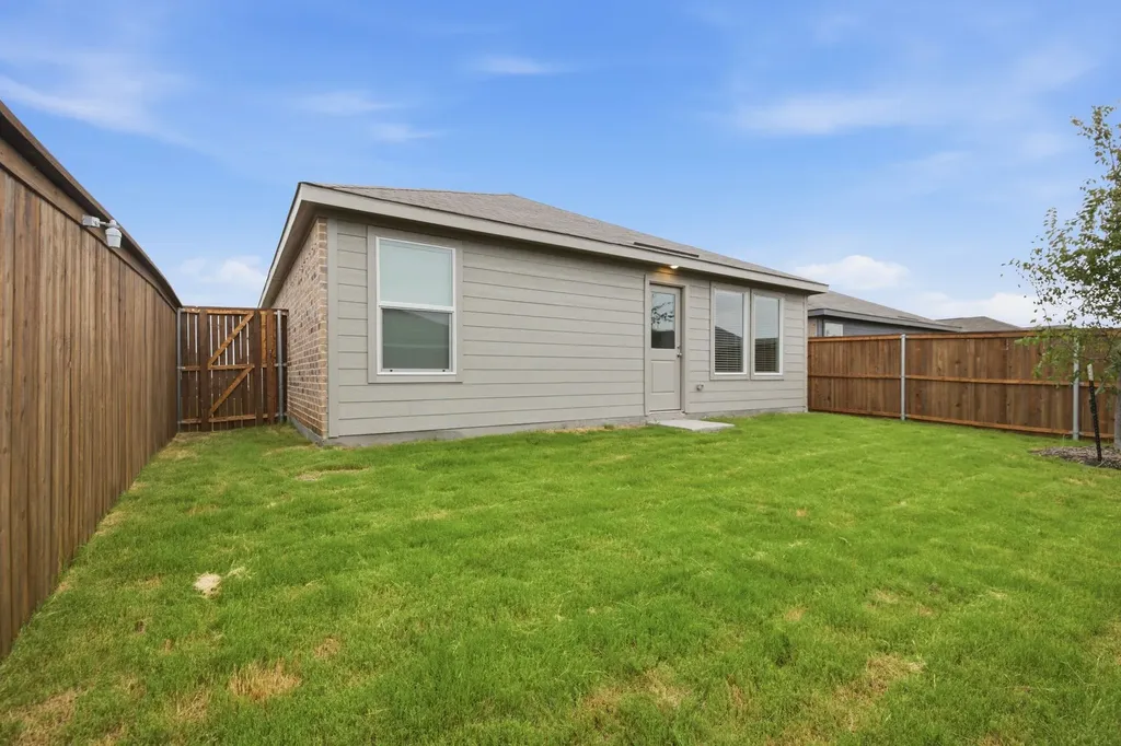 2141 Jesse James Lane Joshua TX 76058