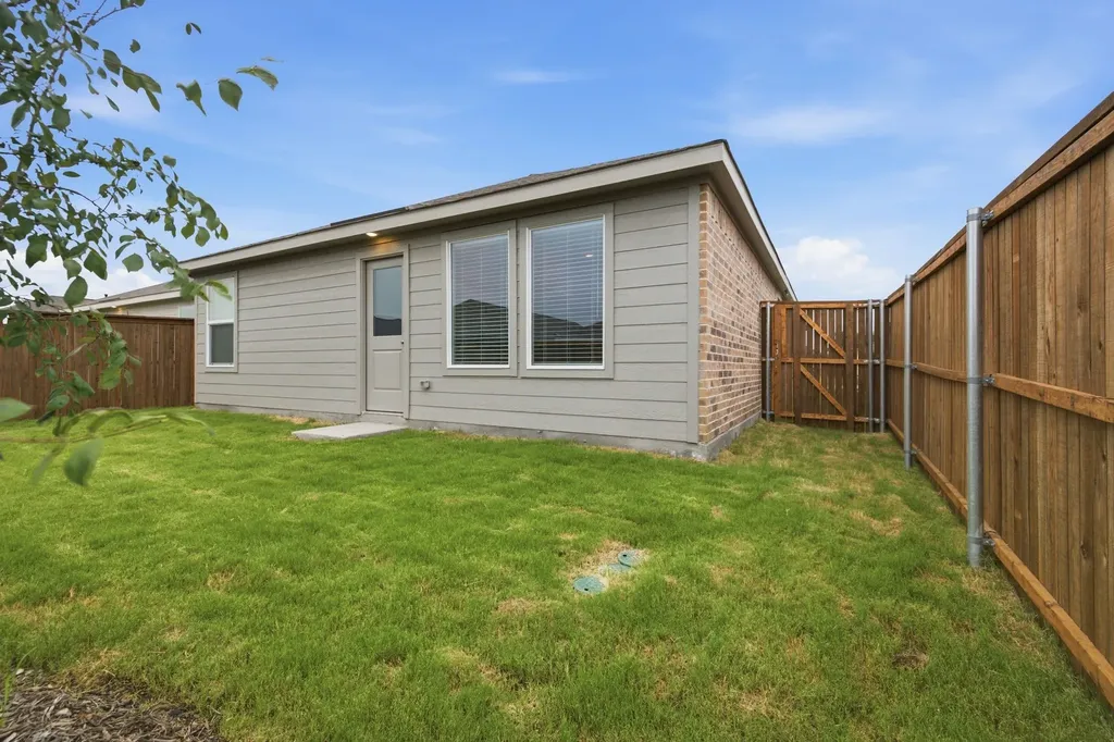 2141 Jesse James Lane Joshua TX 76058