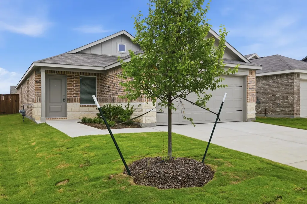 2141 Jesse James Lane Joshua TX 76058