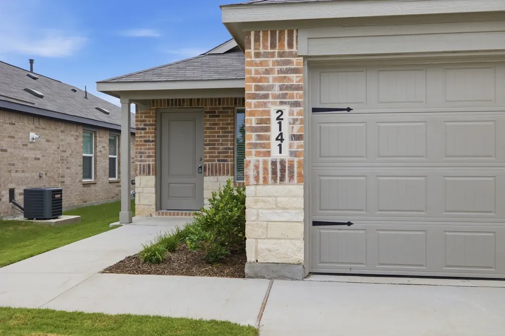 2141 Jesse James Lane Joshua TX 76058