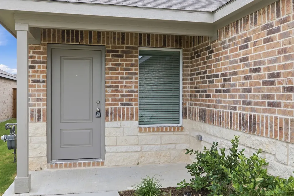 2141 Jesse James Lane Joshua TX 76058