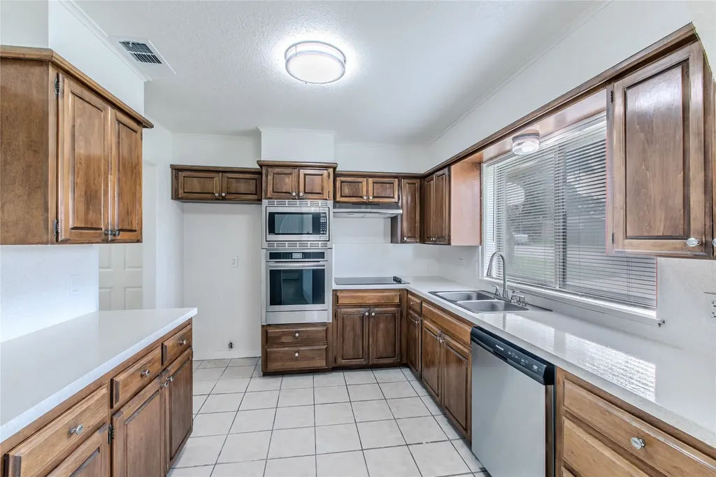 1311 Glenhaven Drive Cleburne TX 76033