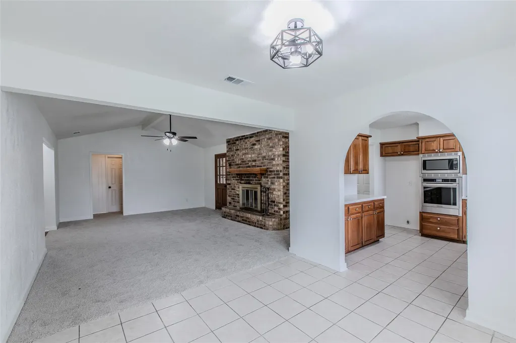 1311 Glenhaven Drive Cleburne TX 76033