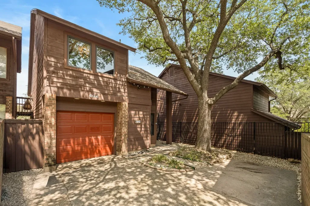 6124 Summer Creek Circle Dallas TX 75231