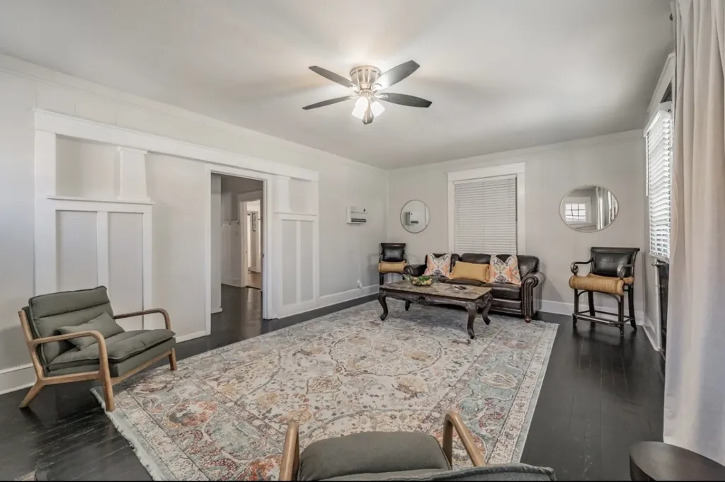 2629 S Jennings Avenue Fort Worth TX 76110