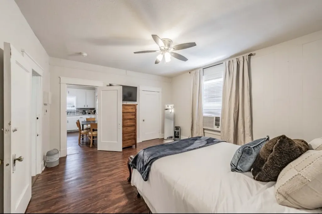 2629 S Jennings Avenue Fort Worth TX 76110