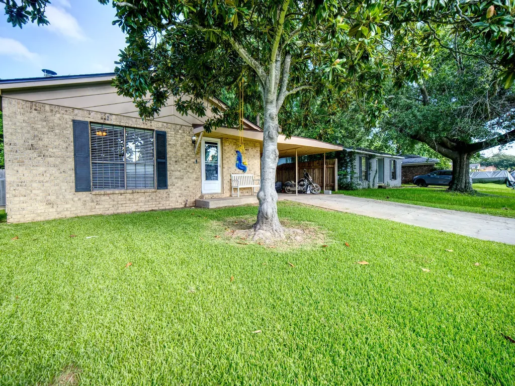 4816 General Bragg Drive Bossier City LA 71112