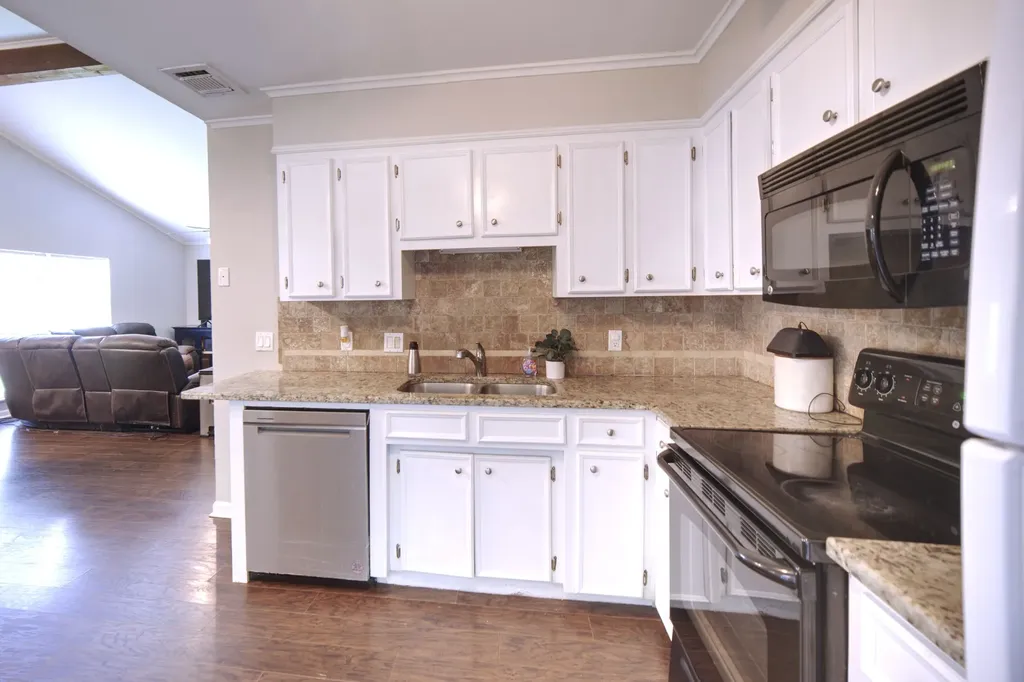 4816 General Bragg Drive Bossier City LA 71112
