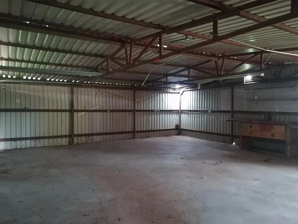 1101 N Main Street Electra TX 76360
