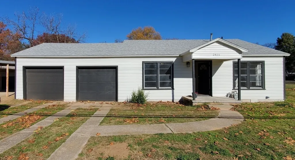 2421 Loy Lake Road Denison TX 75020