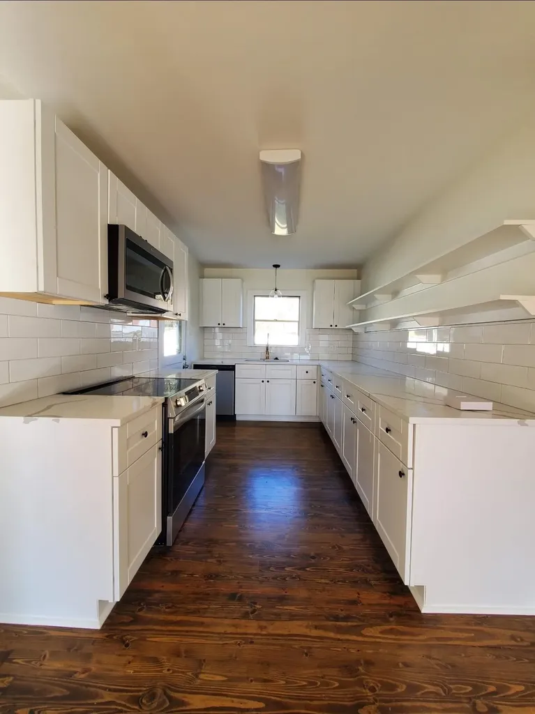 2421 Loy Lake Road Denison TX 75020