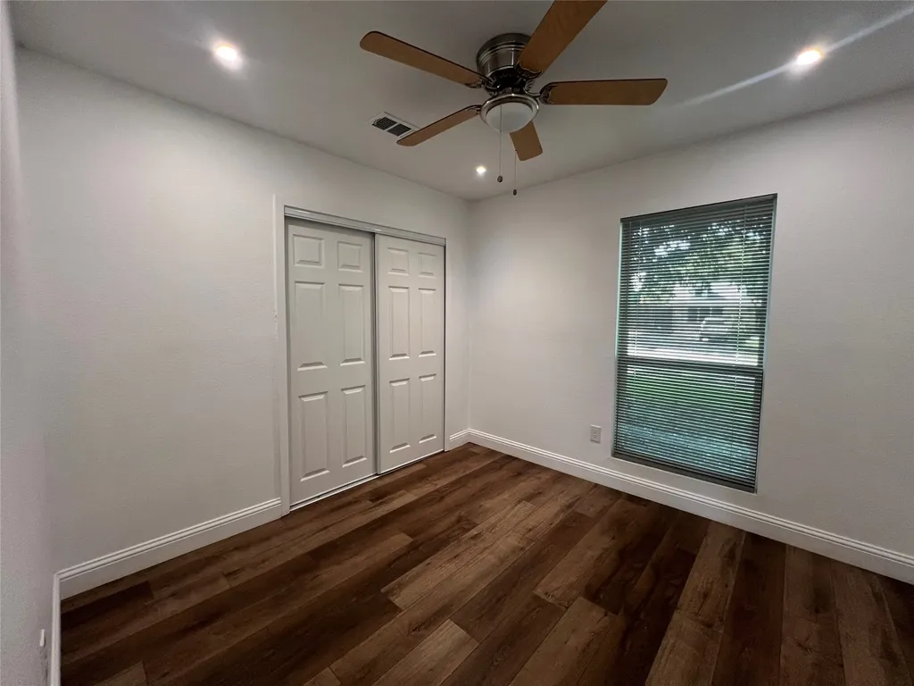 1809 Pilot Way Garland TX 75040