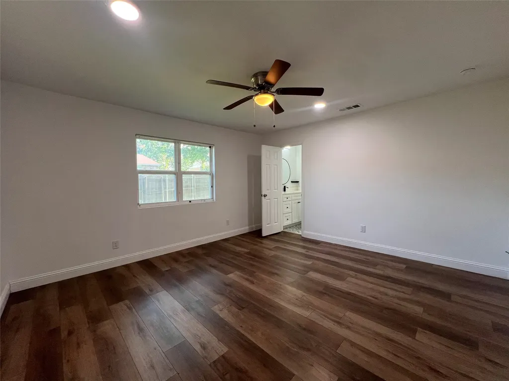 1809 Pilot Way Garland TX 75040